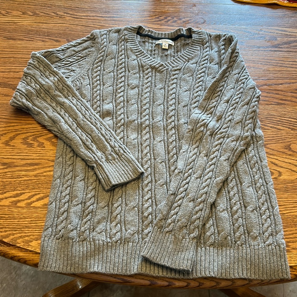 Croft & Barrow Grey Sweater